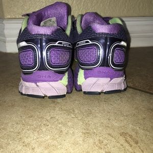 Brooks Adrenaline GTS